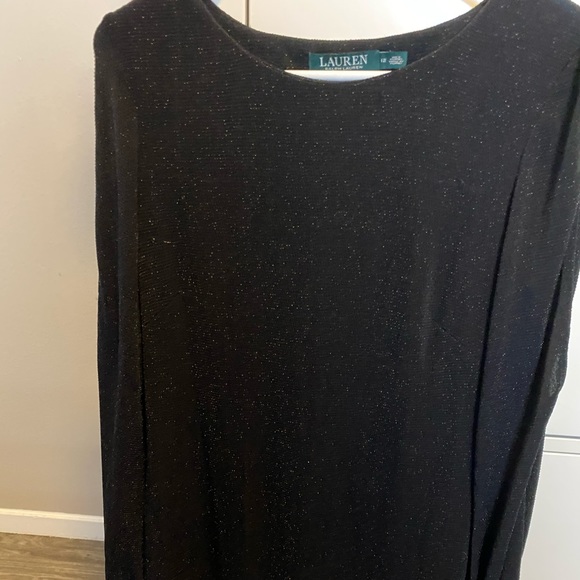 Short black dress - Picture 1 of 3